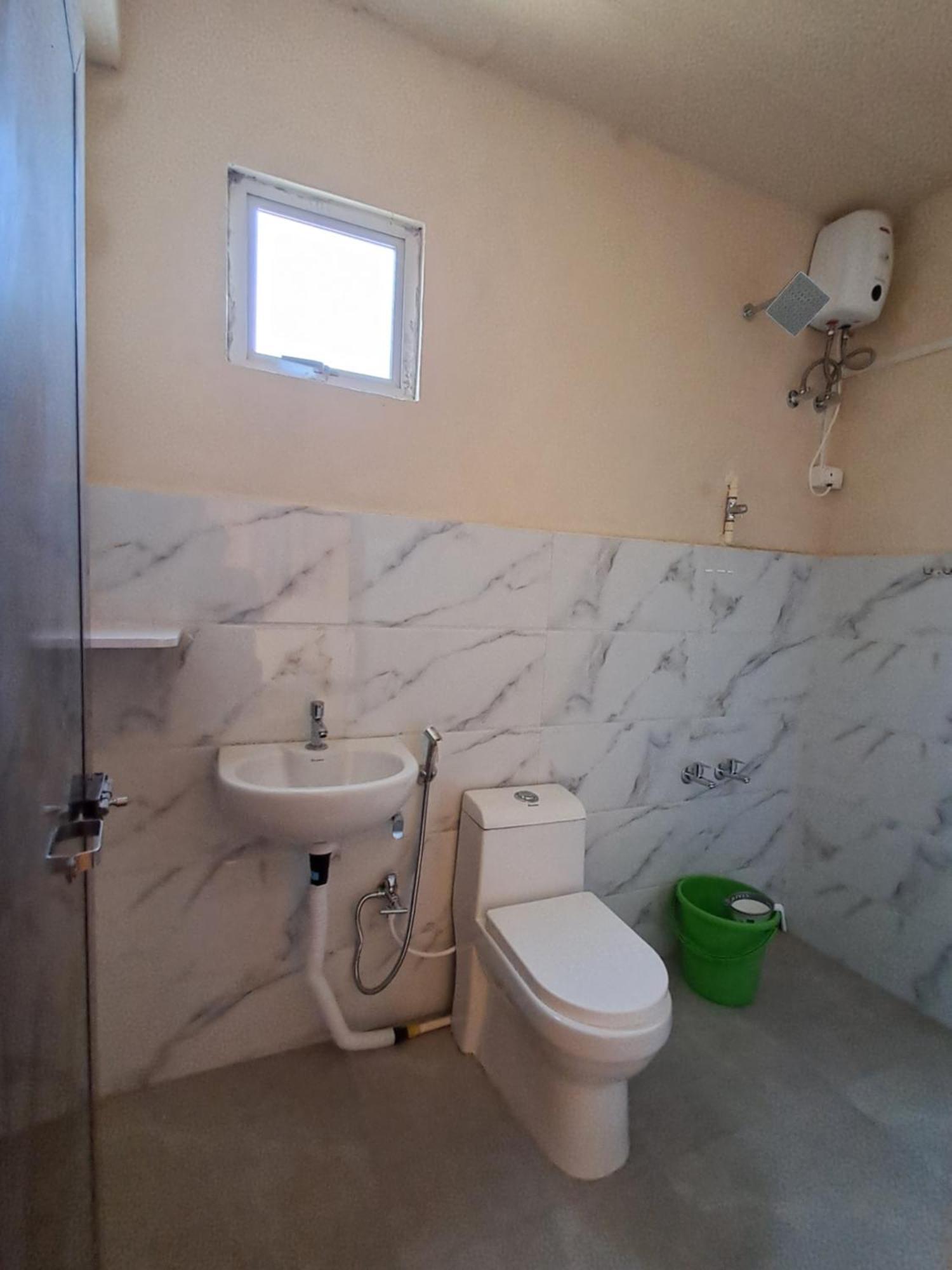 Dormitories/Hosteller, Giftland Homestay Aizawl Ngoại thất bức ảnh