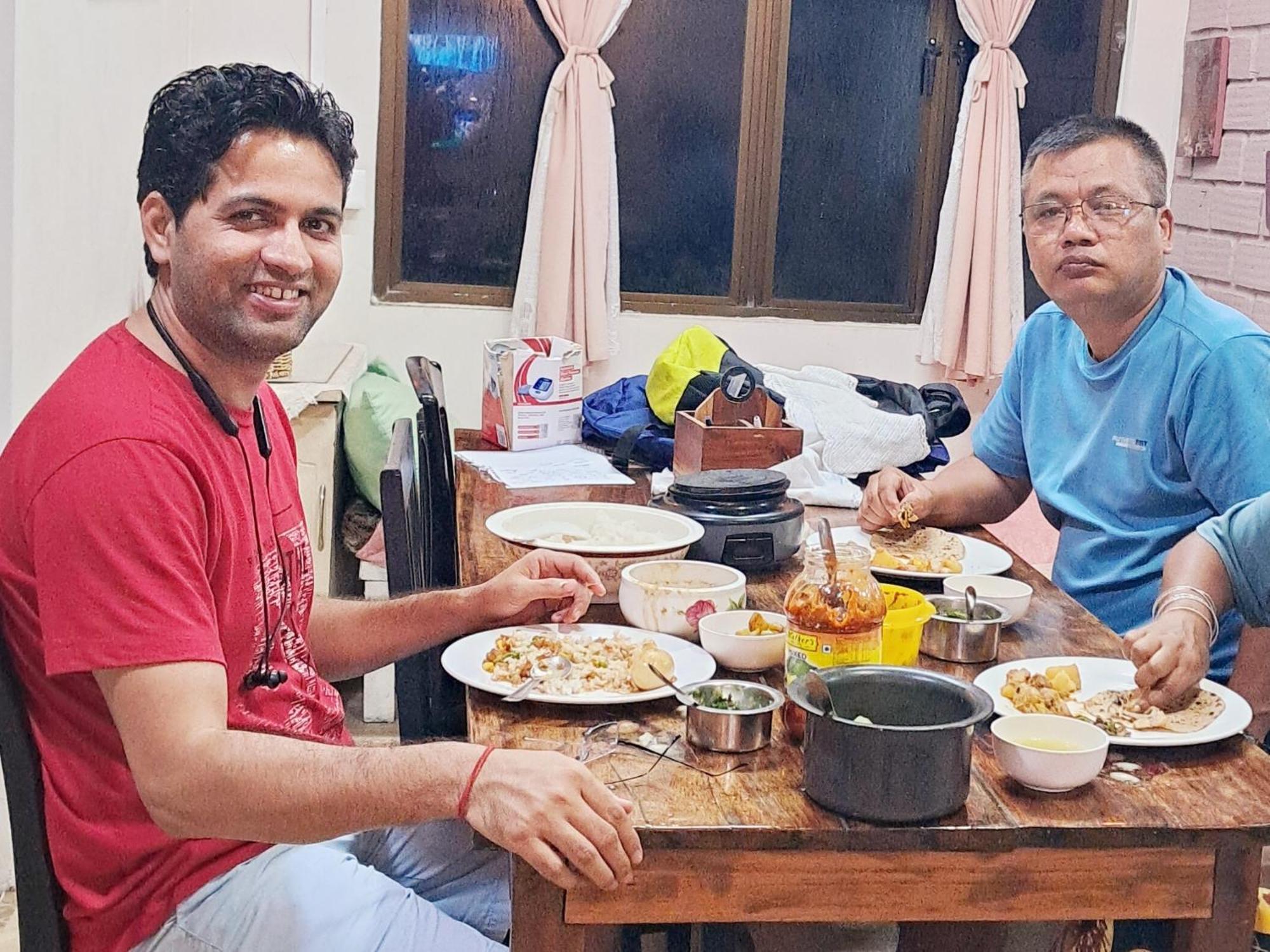 Dormitories/Hosteller, Giftland Homestay Aizawl Ngoại thất bức ảnh
